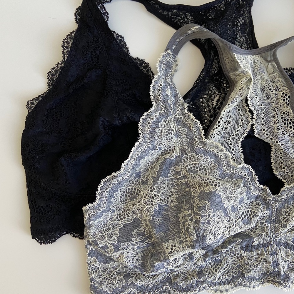 2 Bralettes - Picture 2 of 9